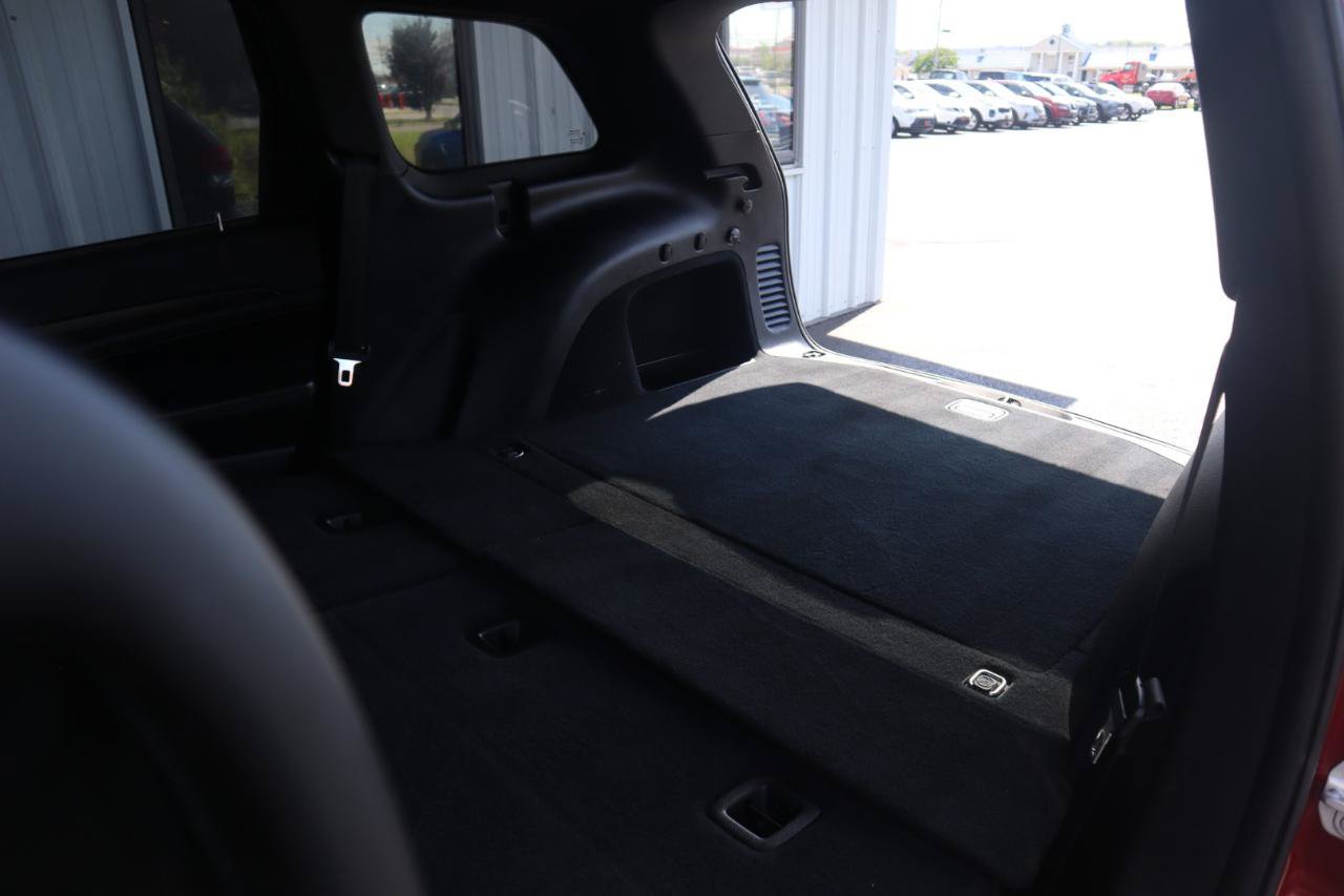 Used 2018 Jeep Grand Cherokee Laredo AWD/4WD image 47