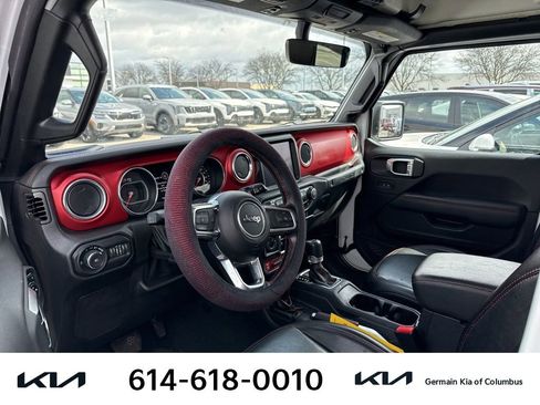 Used 2022 Jeep Wrangler Unlimited Rubicon w/ Cold Weather Group image 8