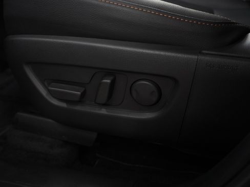 Certified 2025 MAZDA CX-70 Plug-In Hybrid w/ Premium Pkg image 22