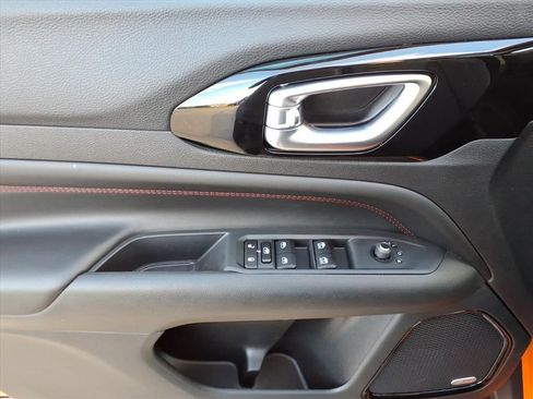 New 2026 Jeep Compass Trailhawk w/ Sun, Sound & Navigation Group image 18