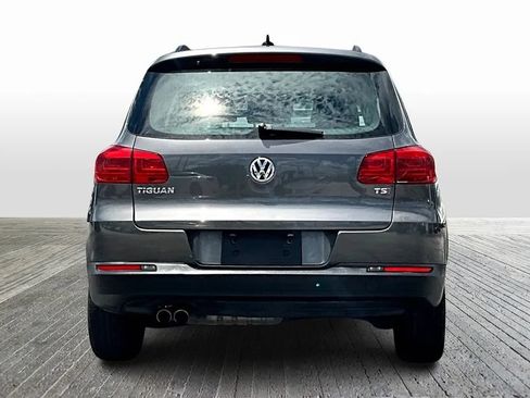 Used 2017 Volkswagen Tiguan S FWD image 4