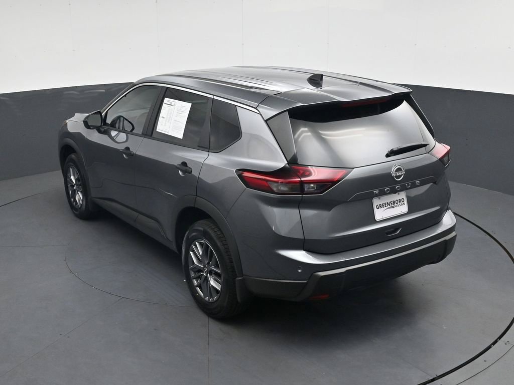 Used 2025 Nissan Rogue S FWD image 27