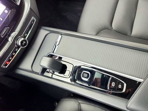 New 2025 Volvo XC60 B5 Core w/ Protection Package Premier image 26