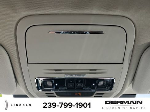 New 2025 Lincoln Aviator AWD w/ Equipment Group 101A image 32