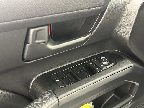 Used 2025 Toyota 4Runner SR5 image 18