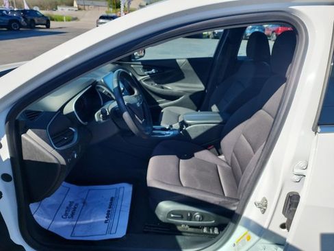 Used 2023 Chevrolet Malibu LT w/ Sport Edition image 18