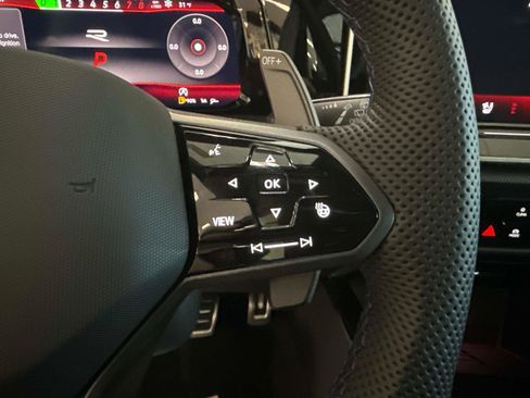 New 2026 Volkswagen Golf image 27