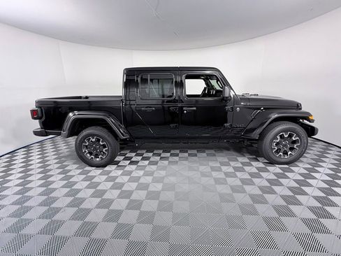 New 2025 Jeep Gladiator Sport w/ Premium Package image 8