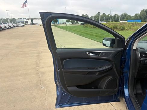 Used 2022 Ford Edge SEL w/ Sport Appearance Package AWD/4WD image 10