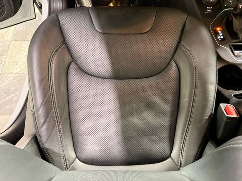 Used 2021 Jeep Cherokee Latitude Lux w/ Sun & Sound Group image 21