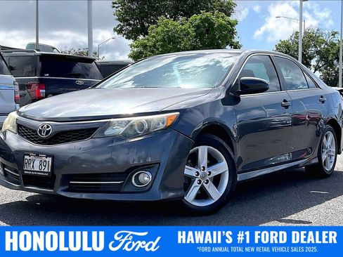 Used 2012 Toyota Camry SE FWD image 1