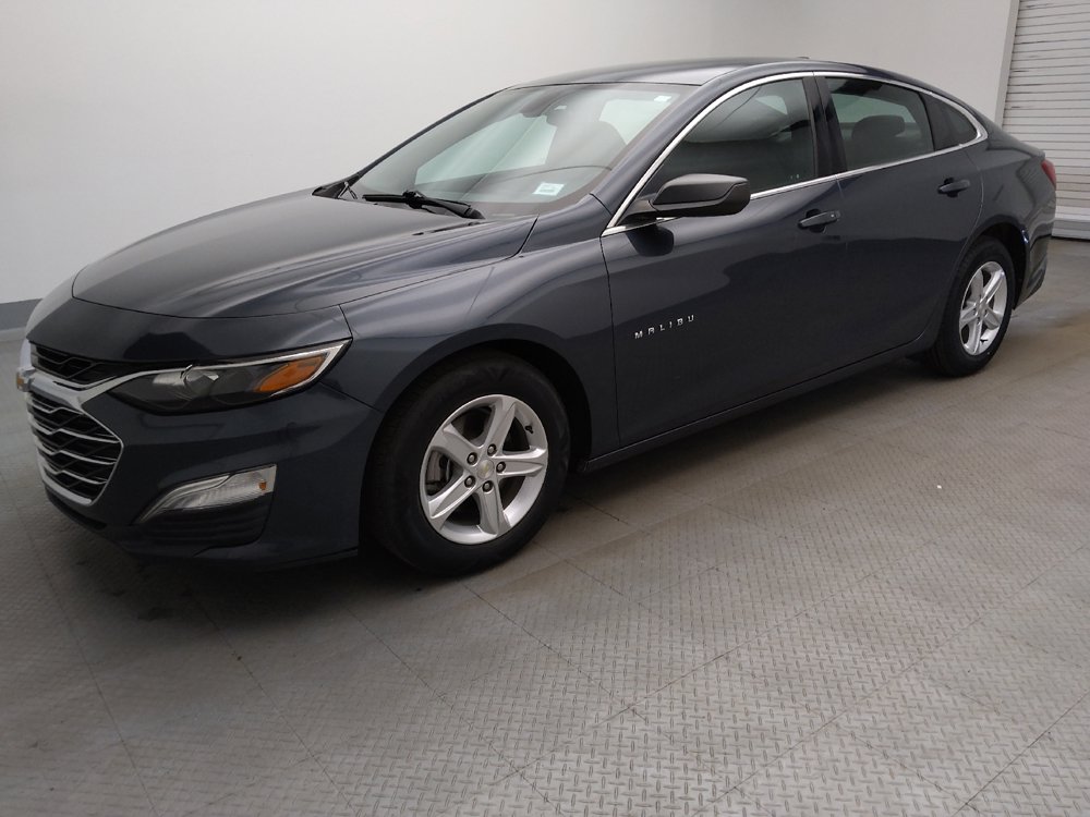 Used 2020 Chevrolet Malibu LS FWD image 2
