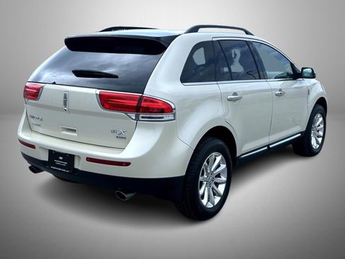 Used 2015 Lincoln MKX AWD w/ Equipment Group 101A image 5