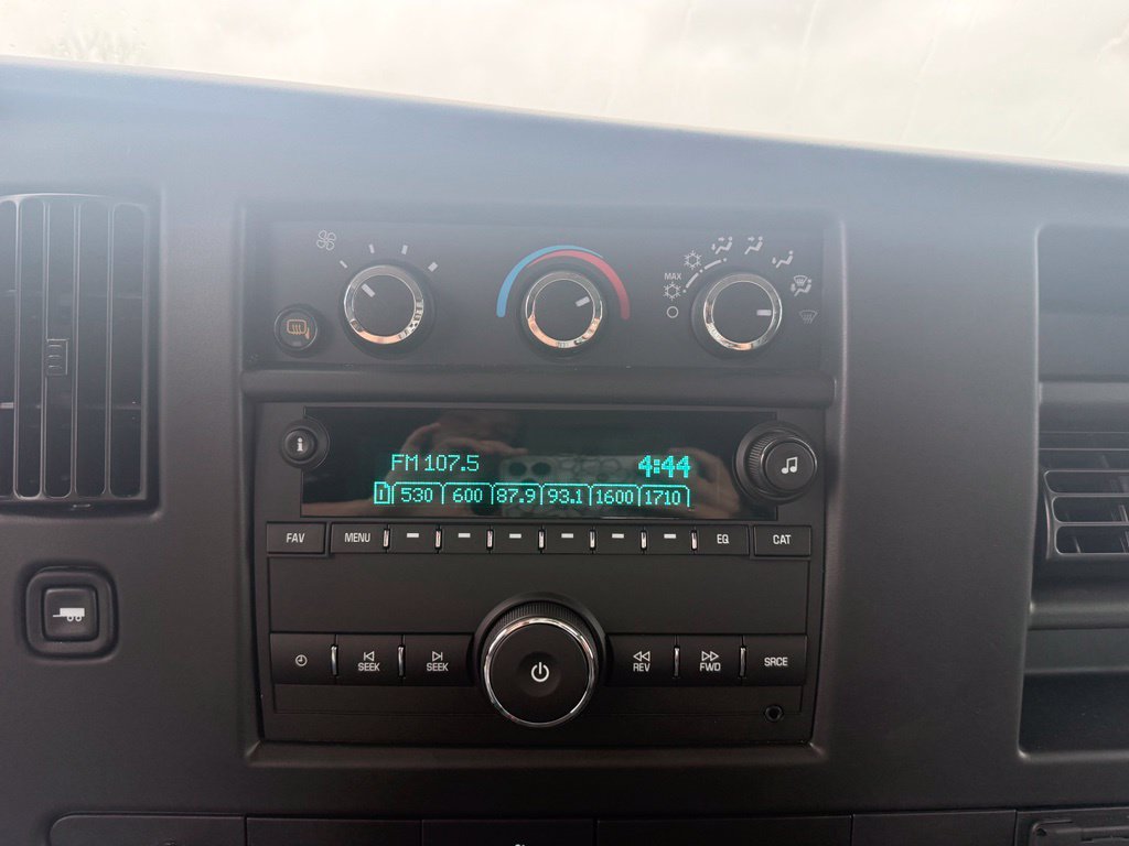 Used 2025 Chevrolet Express 2500 w/ Driver Convenience Package RWD image 28