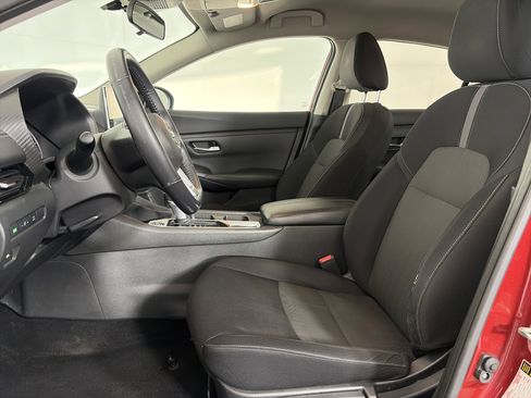 Used 2021 Nissan Sentra SV image 6