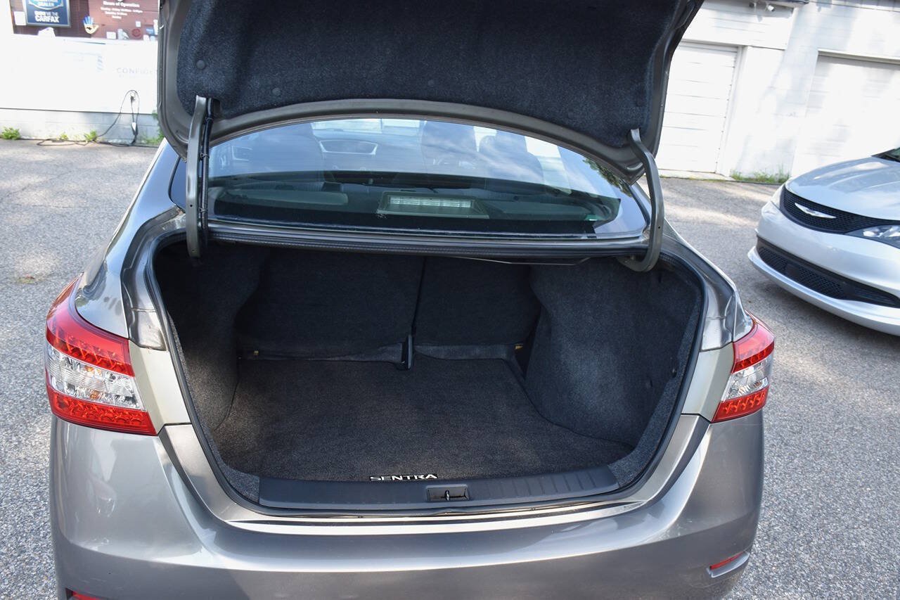 Used 2015 Nissan Sentra SV FWD image 9