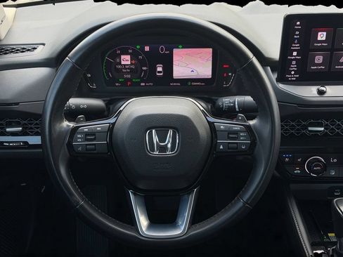 Used 2023 Honda Accord Touring image 19