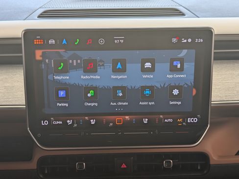 Used 2025 Volkswagen ID. Buzz 1st Edition RWD image 26