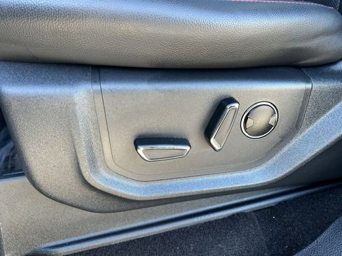 Used 2023 Ford Expedition Limited image 14