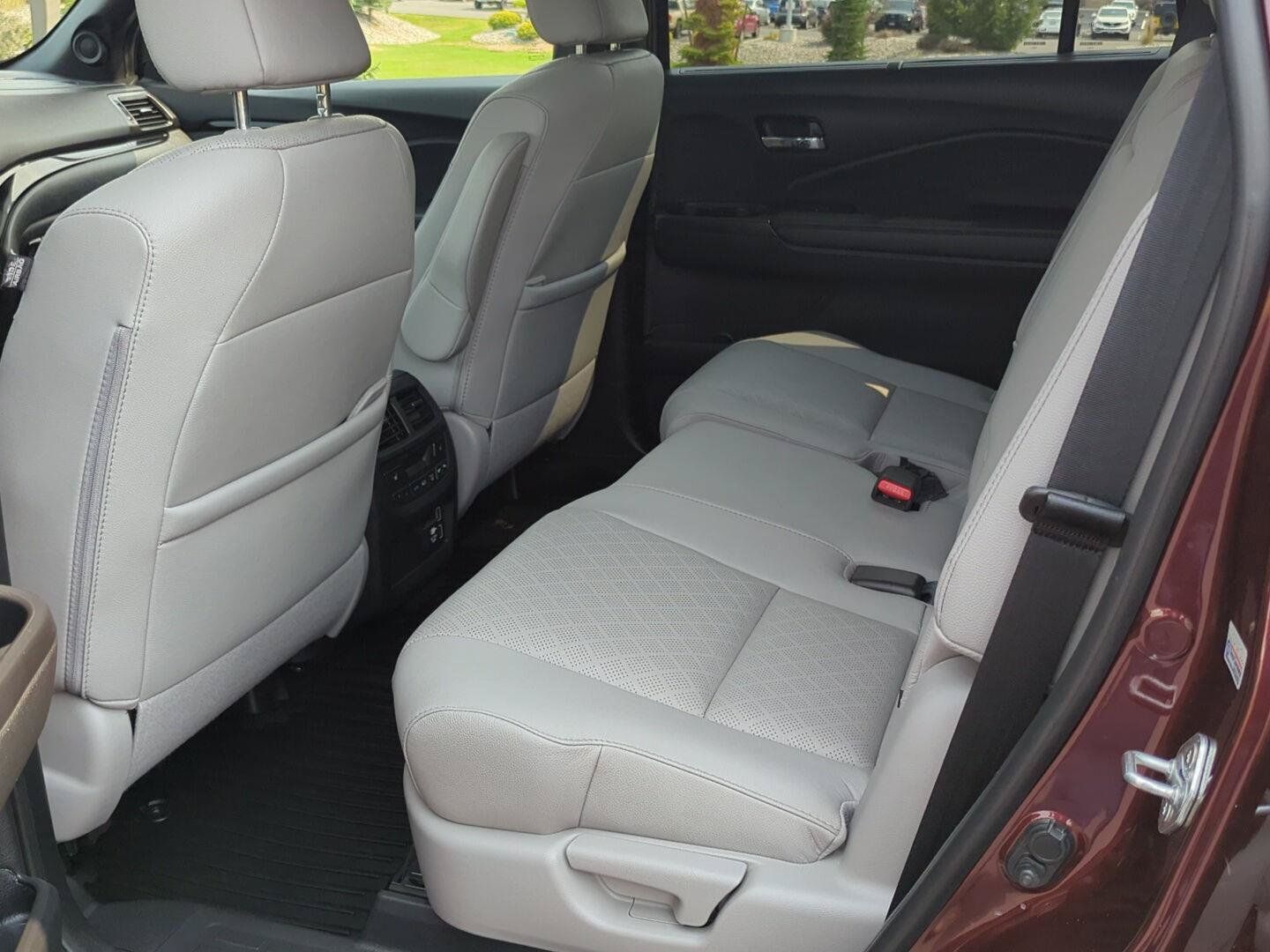 Used 2021 Honda Passport Touring image 11