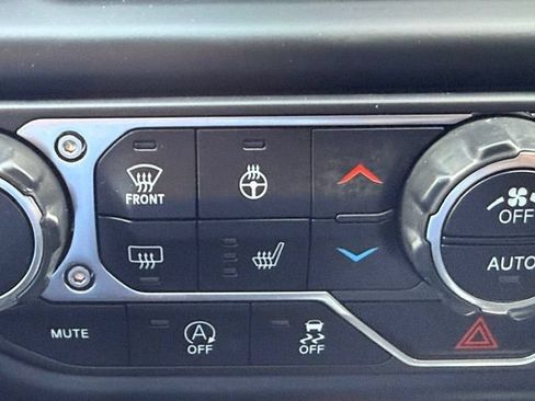Used 2021 Jeep Wrangler Unlimited Sport AWD/4WD image 9