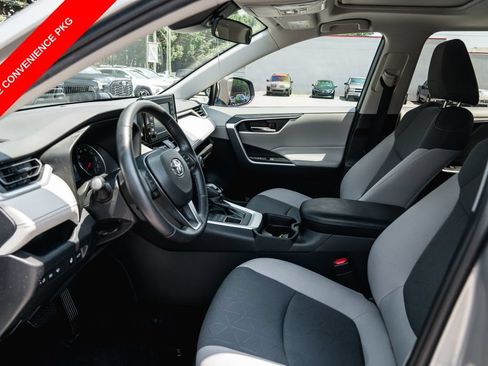 Certified 2019 Toyota RAV4 XLE AWD/4WD image 23