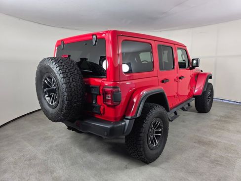 Used 2024 Jeep Wrangler Unlimited Rubicon AWD/4WD image 4
