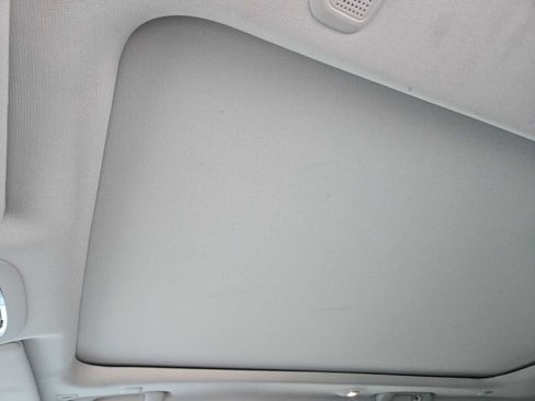 Used 2019 Jeep Cherokee Trailhawk w/ Comfort/Convenience Group image 25