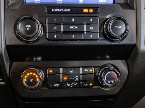 Used 2020 Ford F250 XL w/ STX Appearance Package AWD/4WD image 25