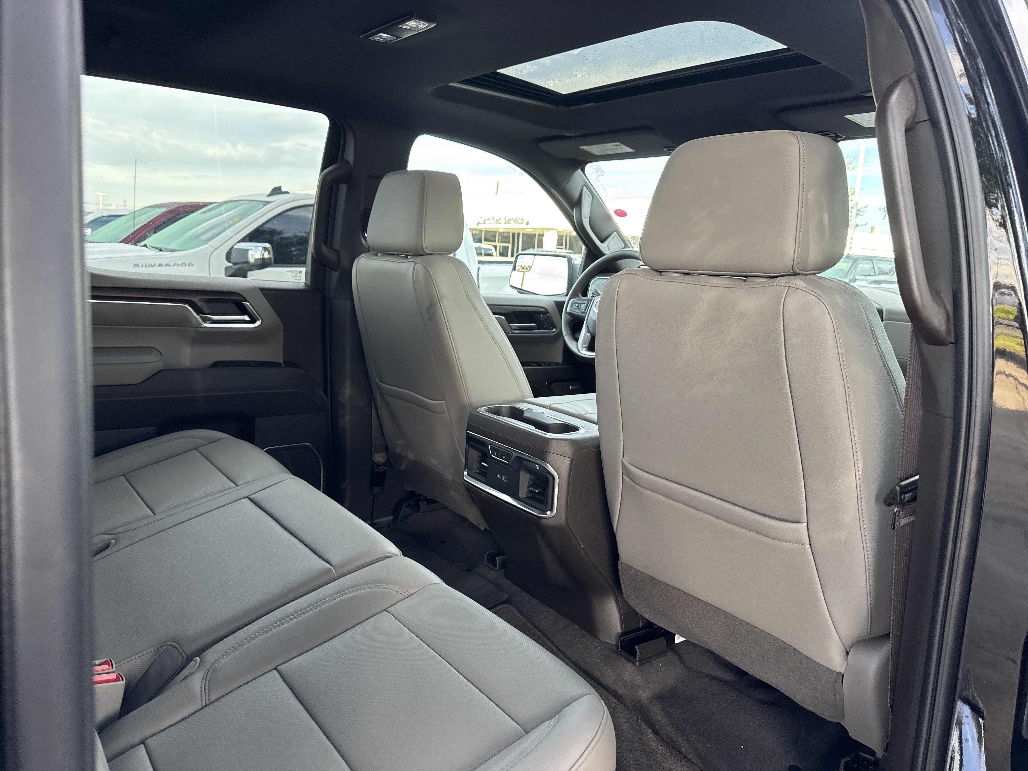 Used 2023 GMC Sierra 1500 SLT w/ SLT Premium Package AWD/4WD image 13