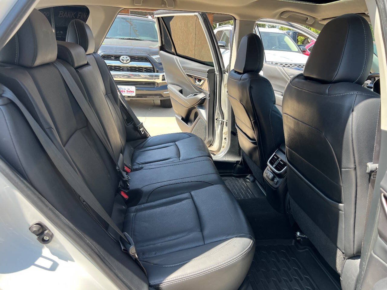 Used 2020 Subaru Outback Limited AWD/4WD image 22