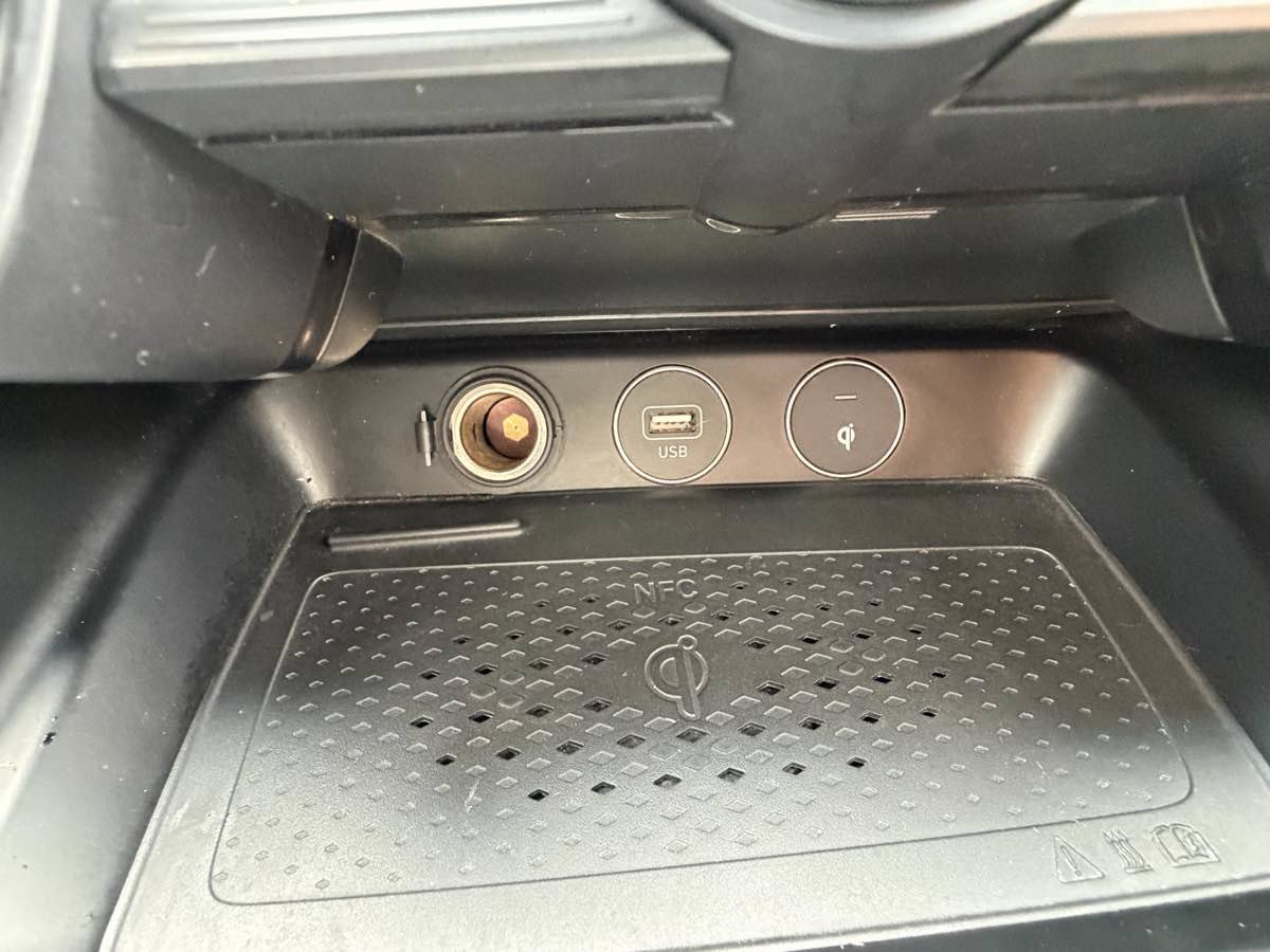Used 2023 Genesis G70 3.3T image 28