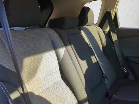 Used 2023 Nissan Rogue SV image 16