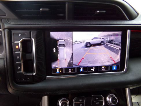 Used 2021 GMC Yukon Denali w/ Denali Ultimate Package AWD/4WD image 23