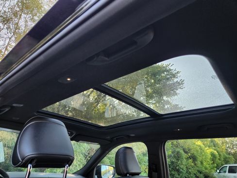 New 2025 Jeep Grand Cherokee L Overland w/ Trailer Tow Package image 4