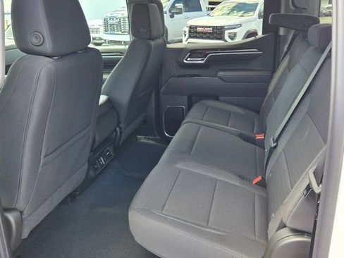 New 2026 GMC Sierra 1500 SLE w/ Preferred Package RWD image 6