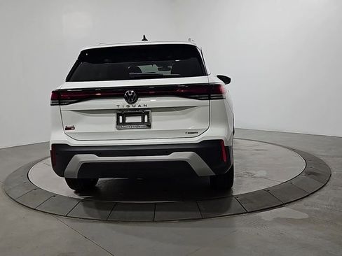 New 2026 Volkswagen Tiguan S image 4