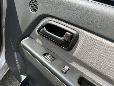 Used 2005 Chevrolet Colorado LS w/ Power Convenience Package AWD/4WD image 21