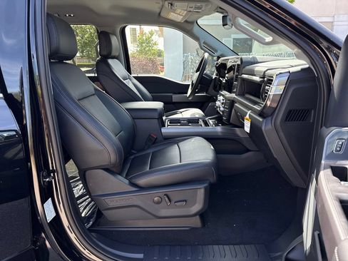 New 2026 Ford F250 Lariat w/ Lariat Premium Package AWD/4WD image 5