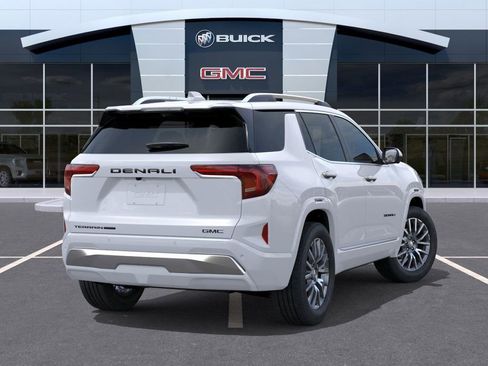 New 2026 GMC Terrain Denali w/ LPO, Black Badging Package image 4