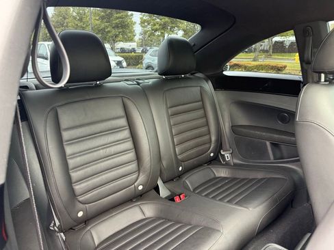 Used 2013 Volkswagen Beetle R-Line FWD image 24
