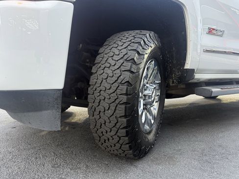 Used 2018 Chevrolet Silverado 3500 LTZ w/ Duramax Plus Package image 33