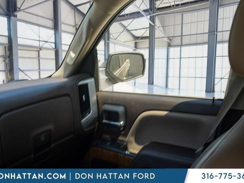 Used 2014 GMC Sierra 1500 SLT w/ SLT Preferred Package AWD/4WD image 14
