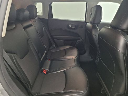Used 2021 Jeep Compass Latitude w/ Sun and Sound Group AWD/4WD image 19