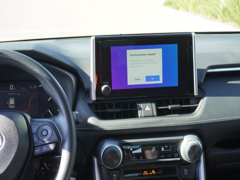 Used 2024 Toyota RAV4 LE image 15