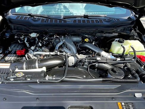 Used 2024 Ford F250 Lariat image 13