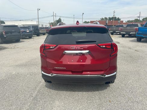 Used 2020 GMC Terrain SLT w/ Preferred Package image 4