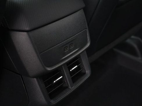 New 2026 Chevrolet Equinox LT w/ Convenience Package II FWD image 39