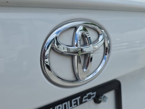 Used 2024 Toyota RAV4 XLE image 9