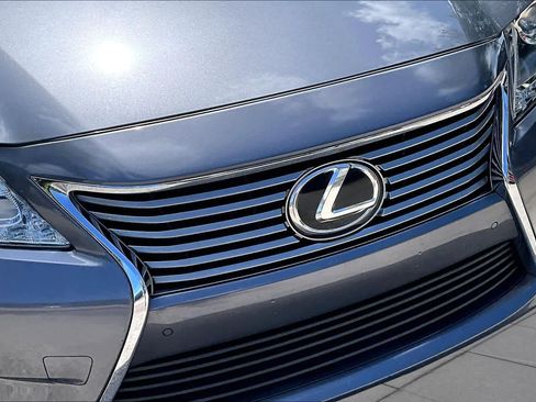 Used 2015 Lexus ES 350 w/ Premium Package FWD image 29